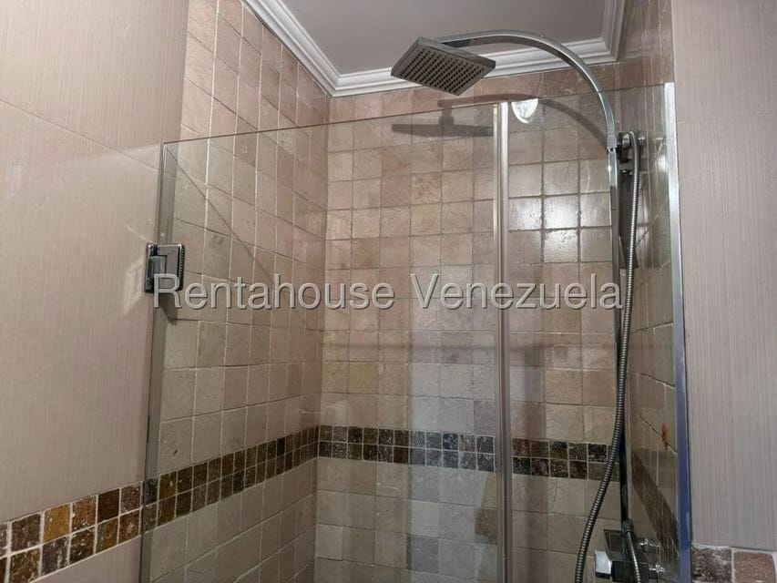 Apartamento (1 Nivel) en Venta en Colinas de La Tahona, Distrito Metropolitano - 53