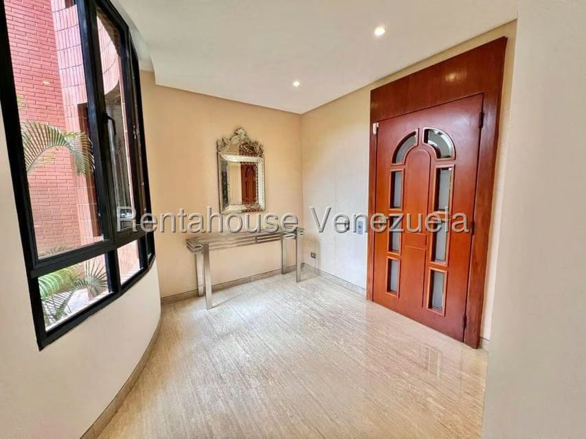 Apartamento (1 Nivel) en Venta en Colinas de Valle Arriba, Distrito Metropolitano - 2