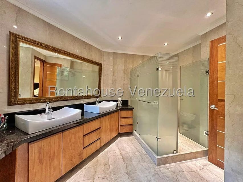Apartamento (1 Nivel) en Venta en Colinas de Valle Arriba, Distrito Metropolitano - 17