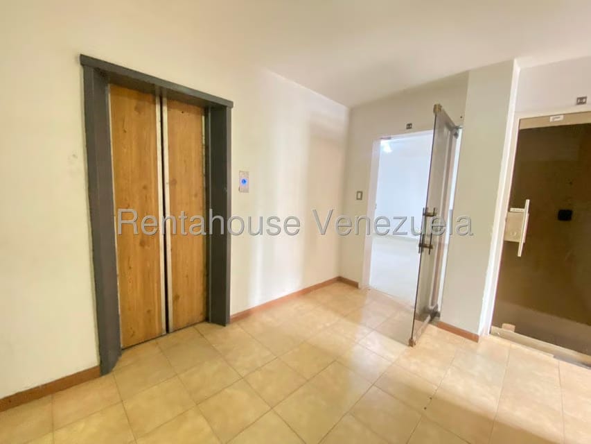 Comercial (Local Comercial) en Venta en Calicanto, Aragua - 4