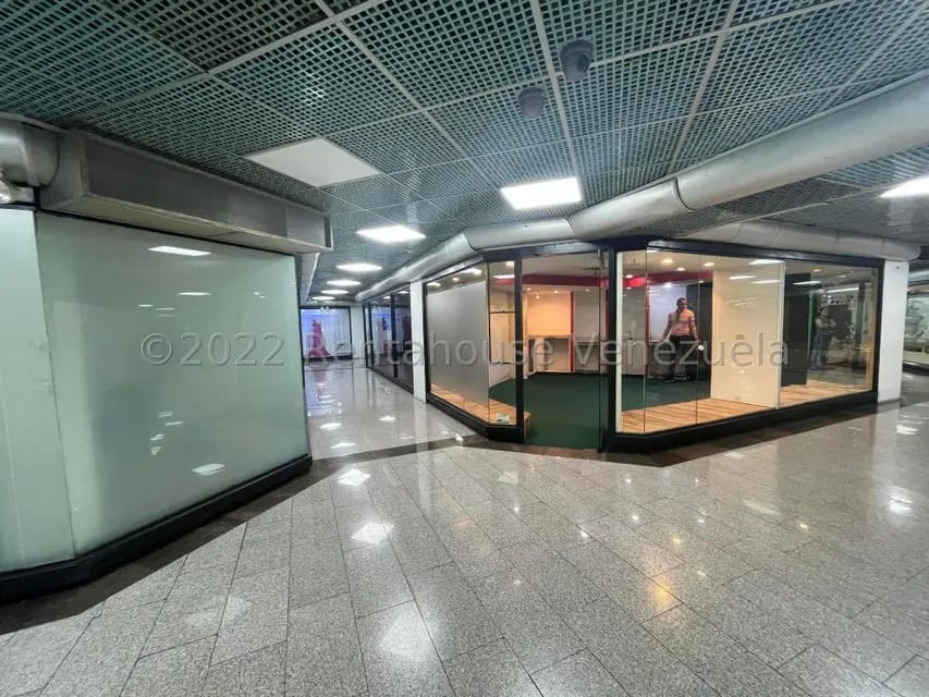 Comercial (Local Comercial) en Alquiler en El Cafetal, Distrito Metropolitano - 3
