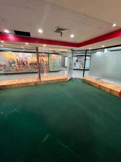 Comercial (Local Comercial) en Alquiler en El Cafetal, Distrito Metropolitano - 5