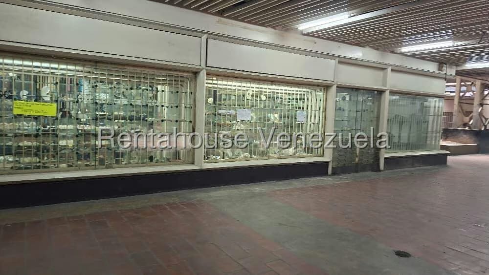 Comercial (Local Comercial) en Venta en Parque Central, Distrito Metropolitano - 2