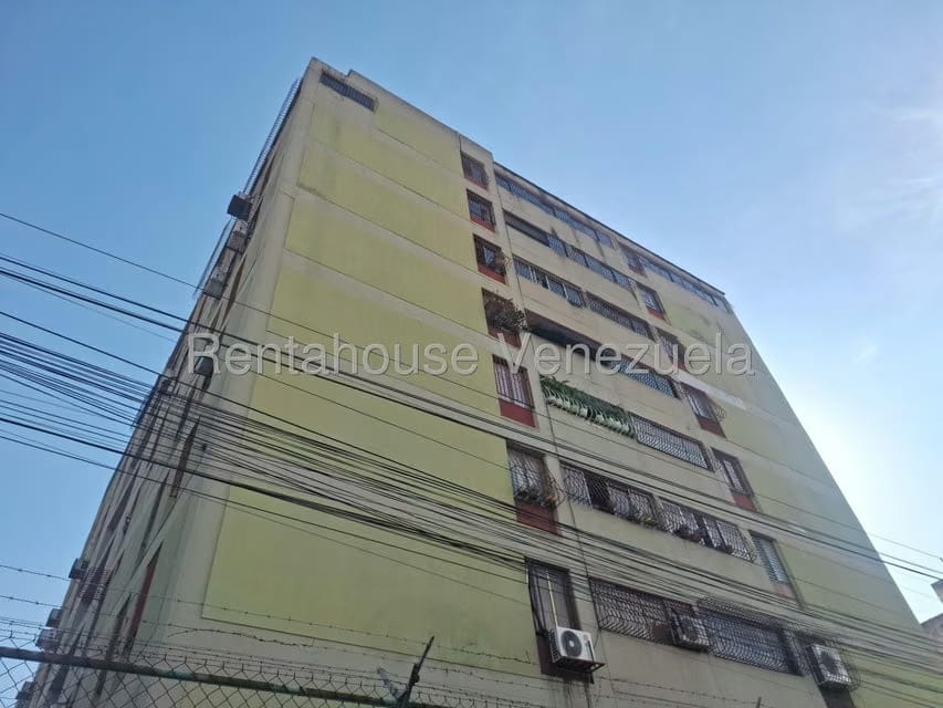 Apartamento (1 Nivel) en Venta en Centro, Lara - 28