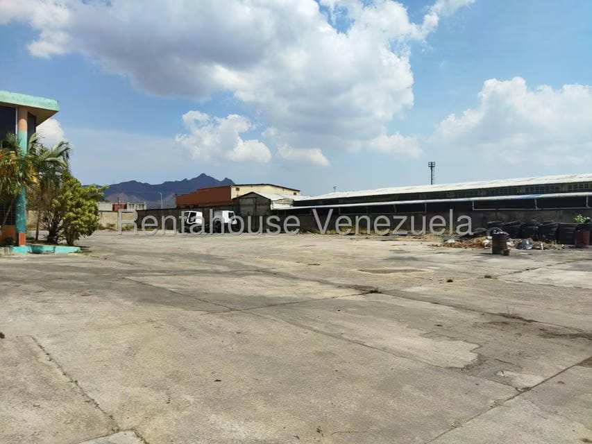 Terreno (Comercial) en Alquiler en Monteserino, Carabobo - 35