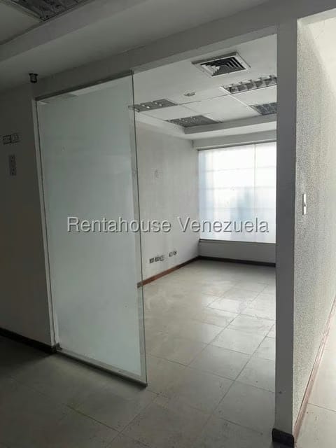 Comercial (Local Comercial) en Venta en Parque Central, Distrito Metropolitano - 7