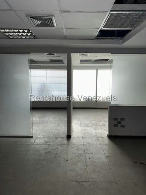 Comercial (Local Comercial) en Venta en Parque Central, Distrito Metropolitano - 9