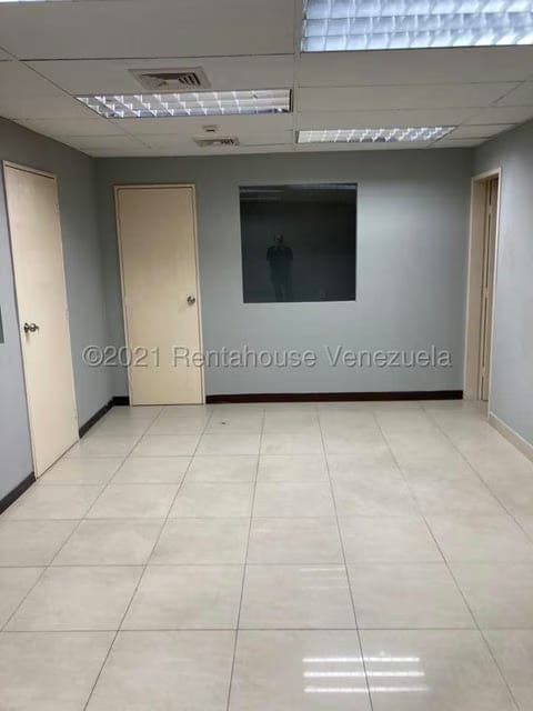 Comercial (Oficina) en Venta en Bello Monte, Distrito Metropolitano - 7