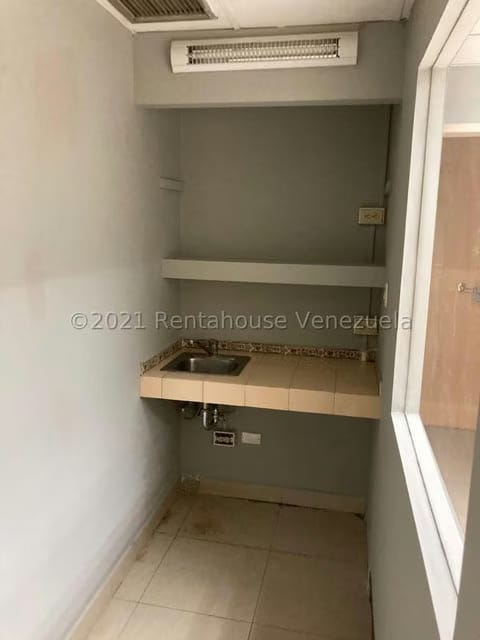 Comercial (Oficina) en Venta en Bello Monte, Distrito Metropolitano - 9