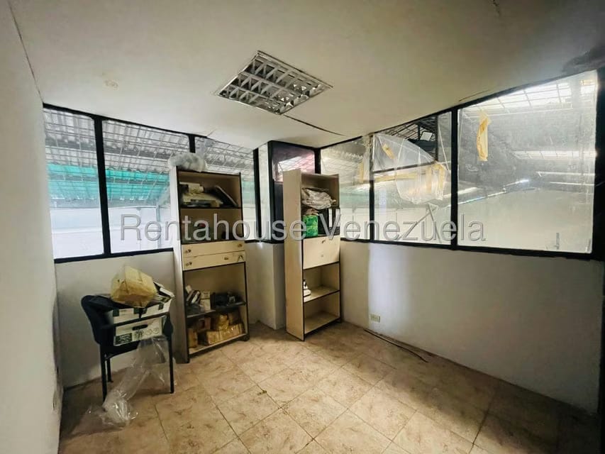 Comercial (Galpon - Deposito) en Venta en Centro, Aragua - 17