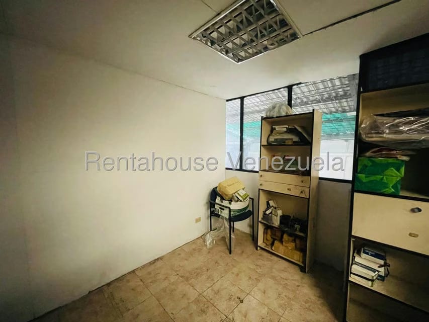 Comercial (Galpon - Deposito) en Venta en Centro, Aragua - 18