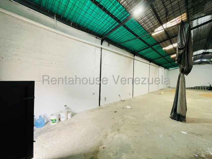 Comercial (Galpon - Deposito) en Venta en Centro, Aragua - 7
