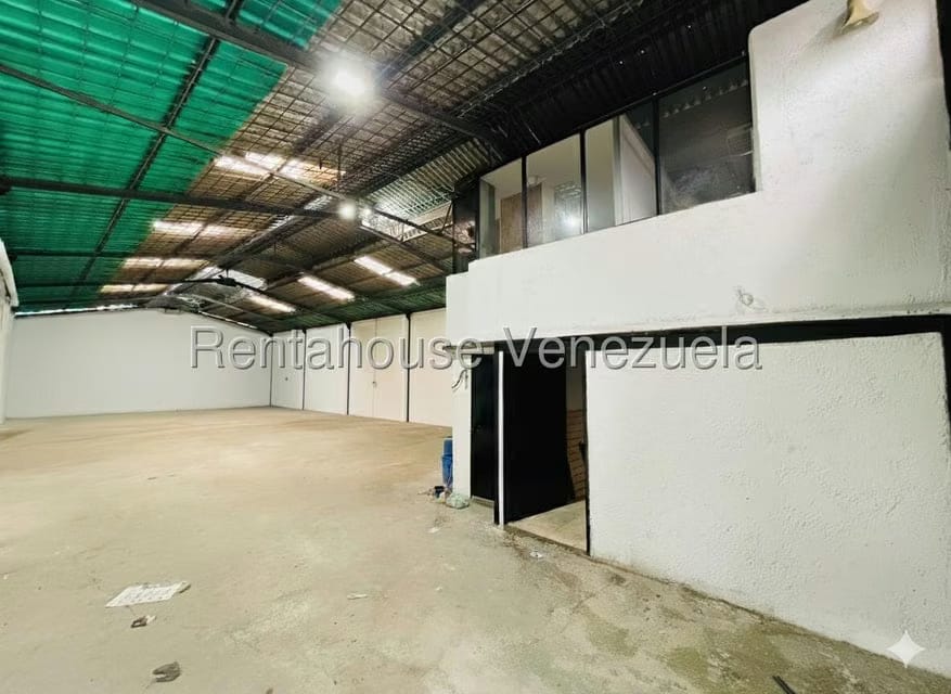 Comercial (Galpon - Deposito) en Venta en Centro, Aragua - 8