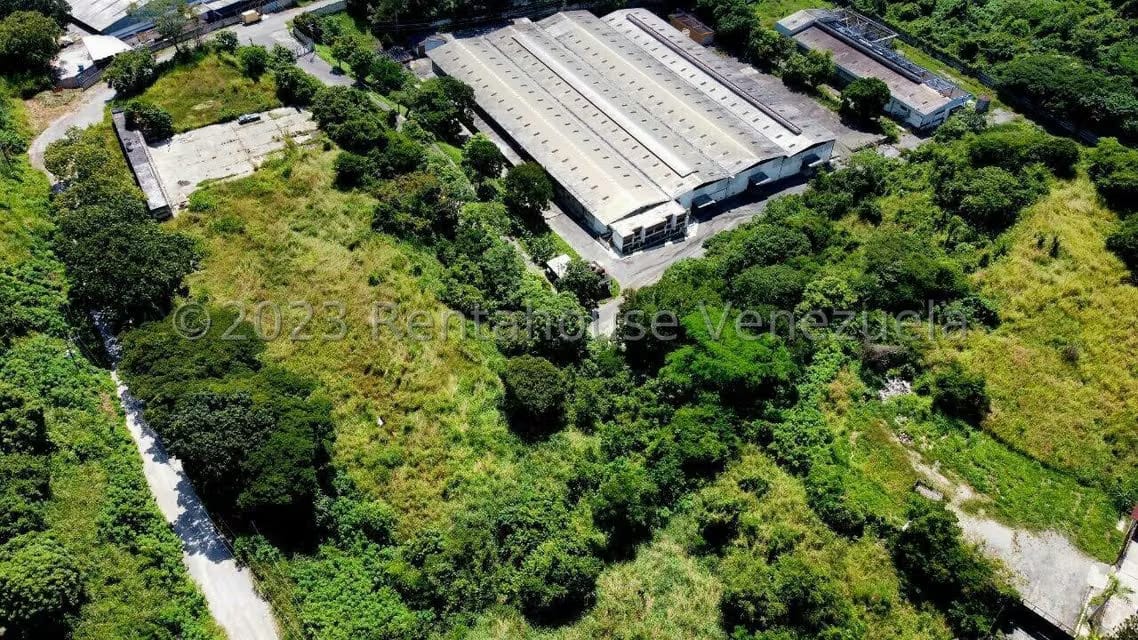 Terreno (Comercial) en Venta en Los Anaucos, Miranda - 11