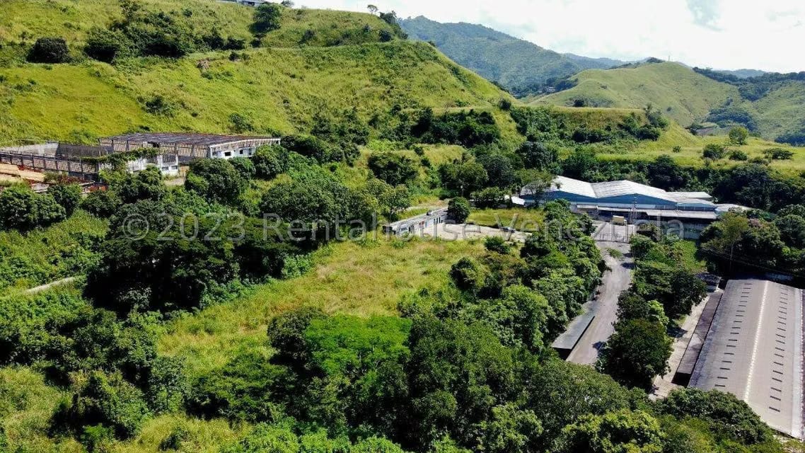 Terreno (Comercial) en Venta en Los Anaucos, Miranda - 5