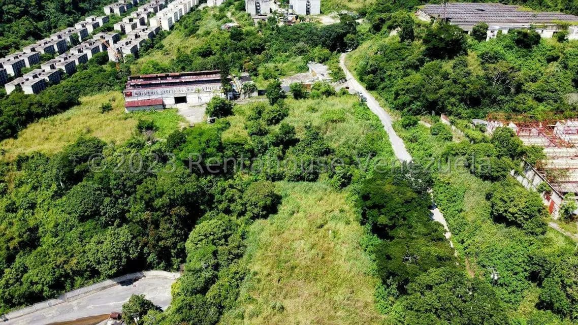 Terreno (Comercial) en Venta en Los Anaucos, Miranda - 10