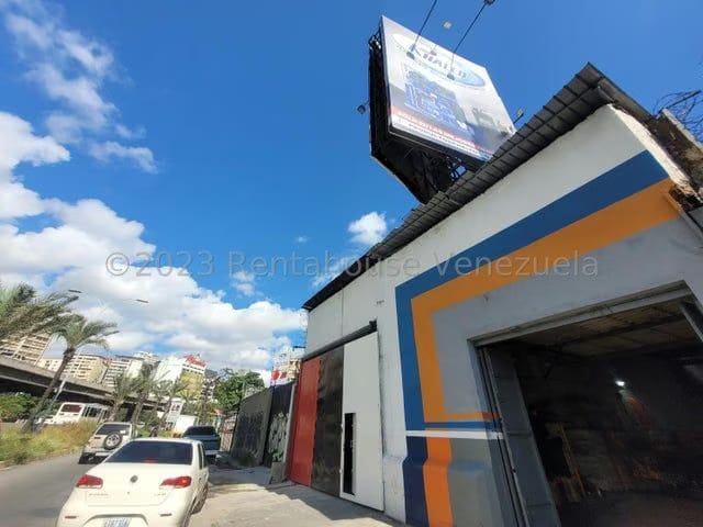 LOCAL COMERCIAL EN VENTA – YENNIEF ROJAS