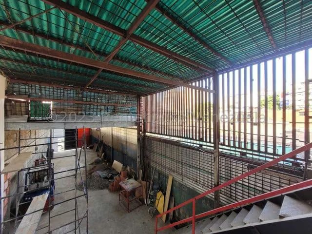 LOCAL COMERCIAL EN VENTA – YENNIEF ROJAS - 4