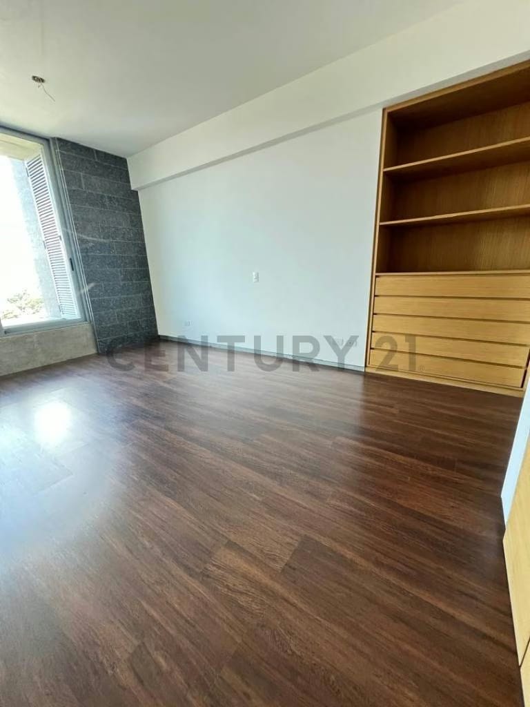 Penthouse a estrenar, con la mejor vista al Ávila. - 12