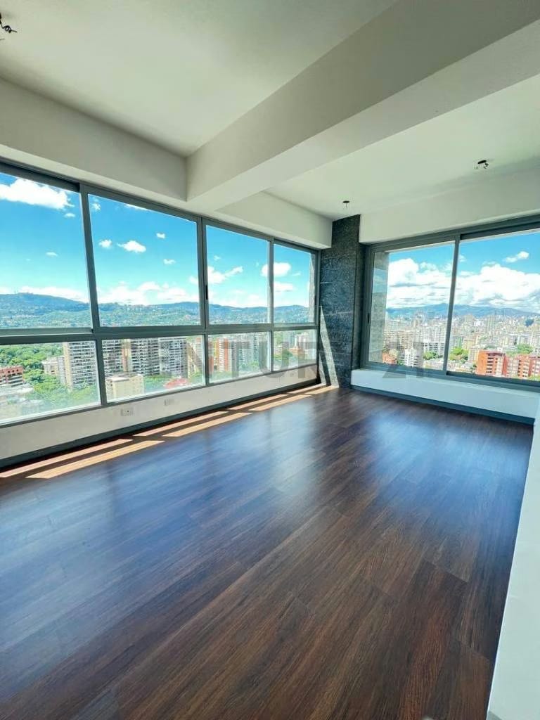 Penthouse a estrenar, con la mejor vista al Ávila. - 6