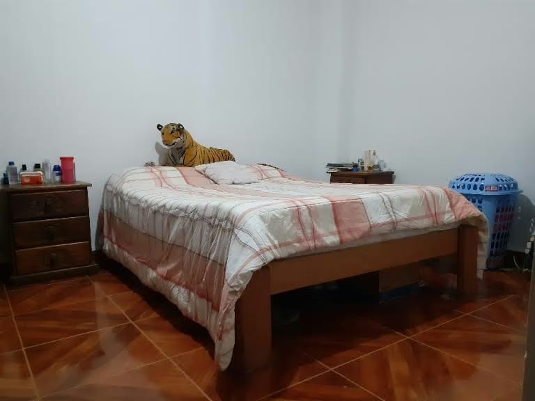 Casa Amueblada Se Vende en Sarria - 4