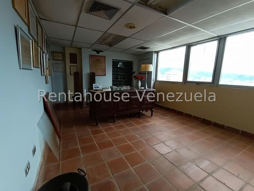 Comercial (Oficina) en Alquiler en Las Acacias, Carabobo - 17