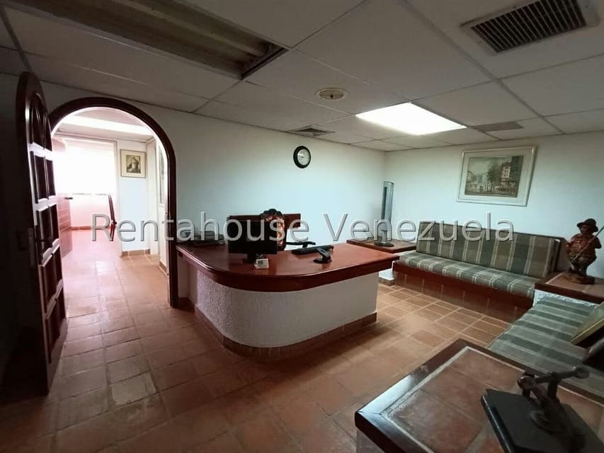 Comercial (Oficina) en Alquiler en Las Acacias, Carabobo - 3