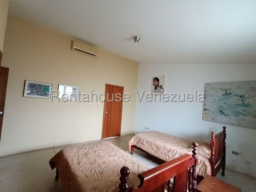 Casa (Duplex) en Venta en Trigal Centro, Carabobo - 23