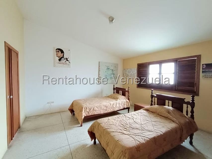 Casa (Duplex) en Venta en Trigal Centro, Carabobo - 25