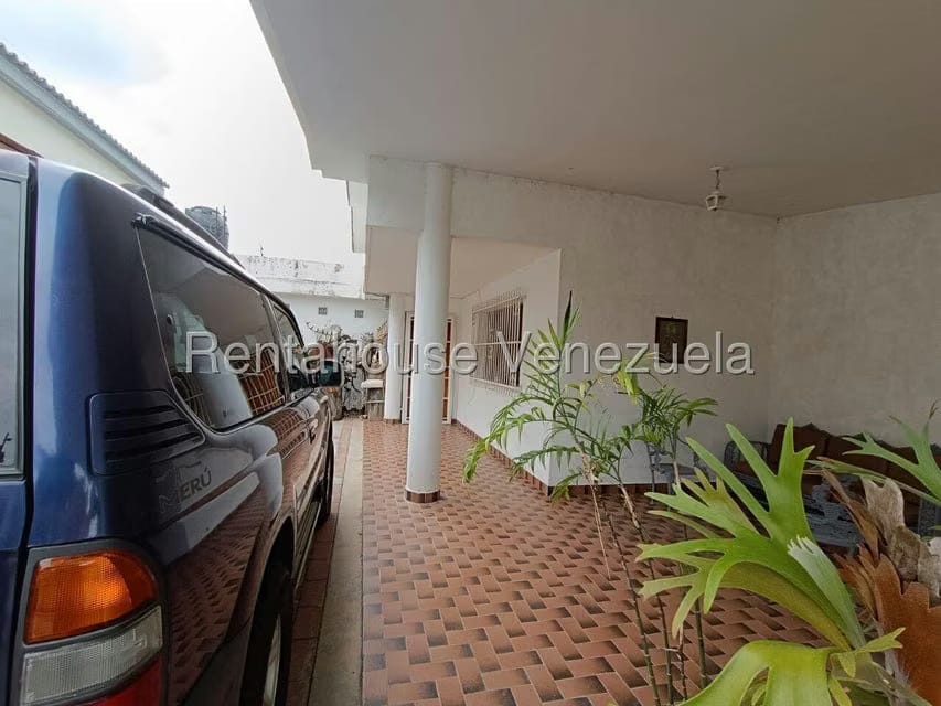 Casa (Duplex) en Venta en Trigal Centro, Carabobo - 41