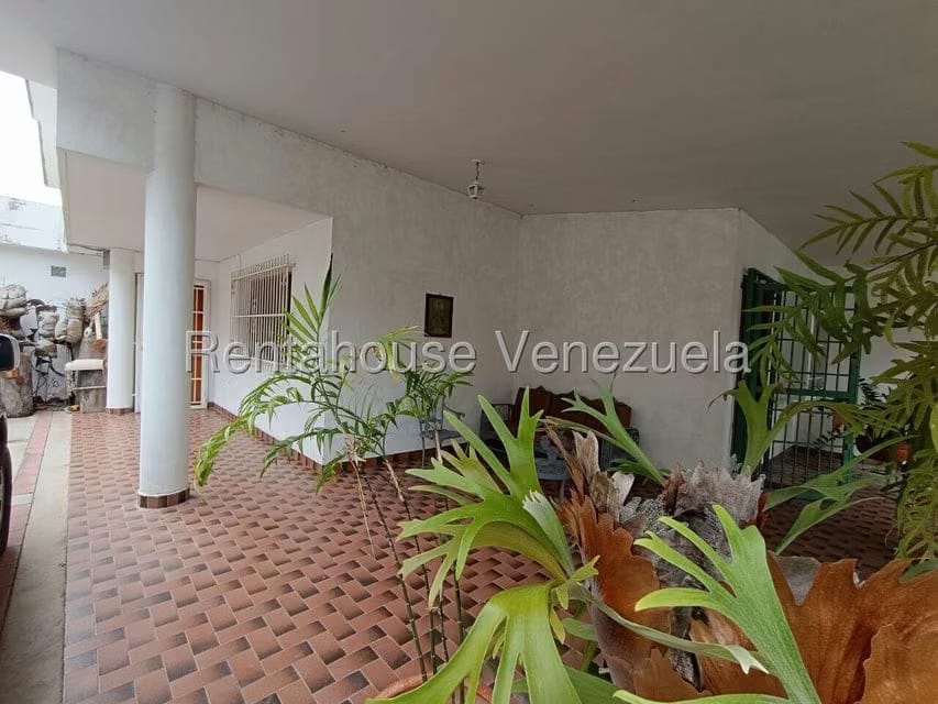 Casa (Duplex) en Venta en Trigal Centro, Carabobo - 42
