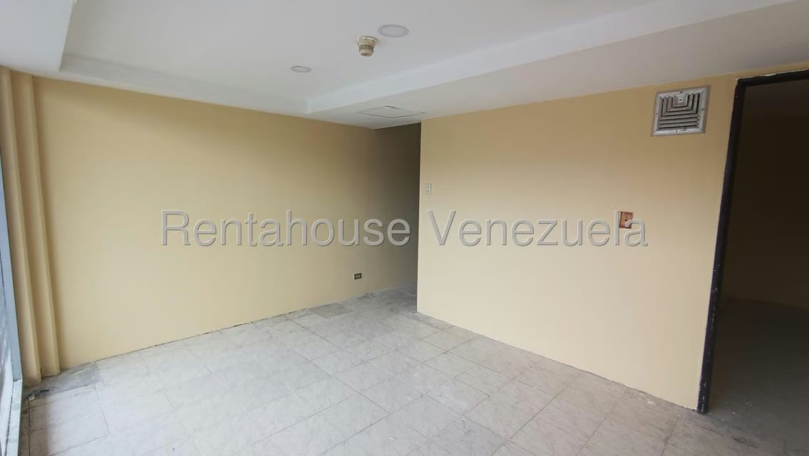 Comercial (Local Comercial) en Alquiler en Propatria, Distrito Metropolitano - 4
