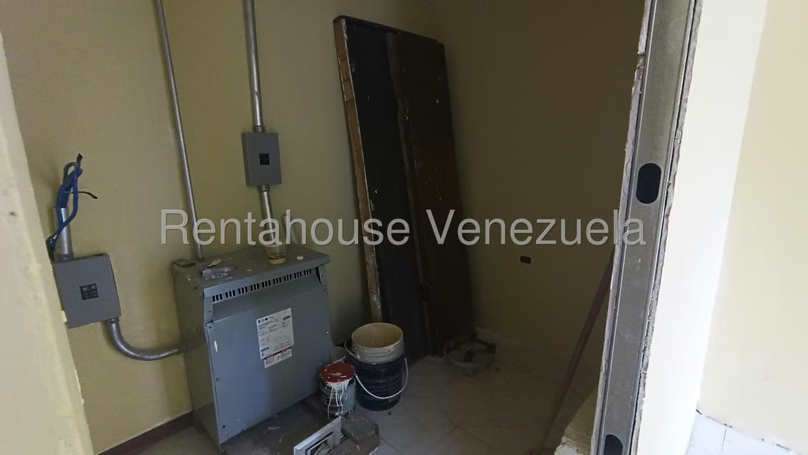 Comercial (Local Comercial) en Alquiler en Propatria, Distrito Metropolitano - 8