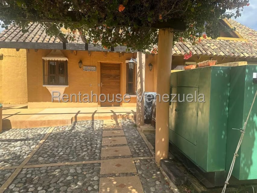 Townhouse (1 Nivel) en Venta en Tucacas, Falcon - 3