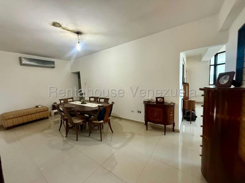 Apartamento (1 Nivel) en Venta en Del Este, Lara - 2