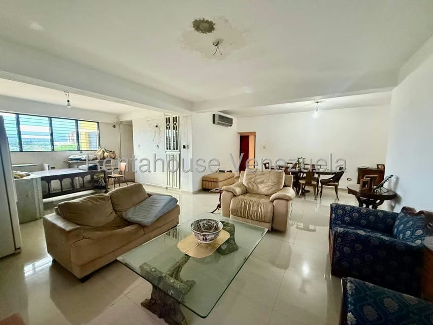 Apartamento (1 Nivel) en Venta en Del Este, Lara - 17