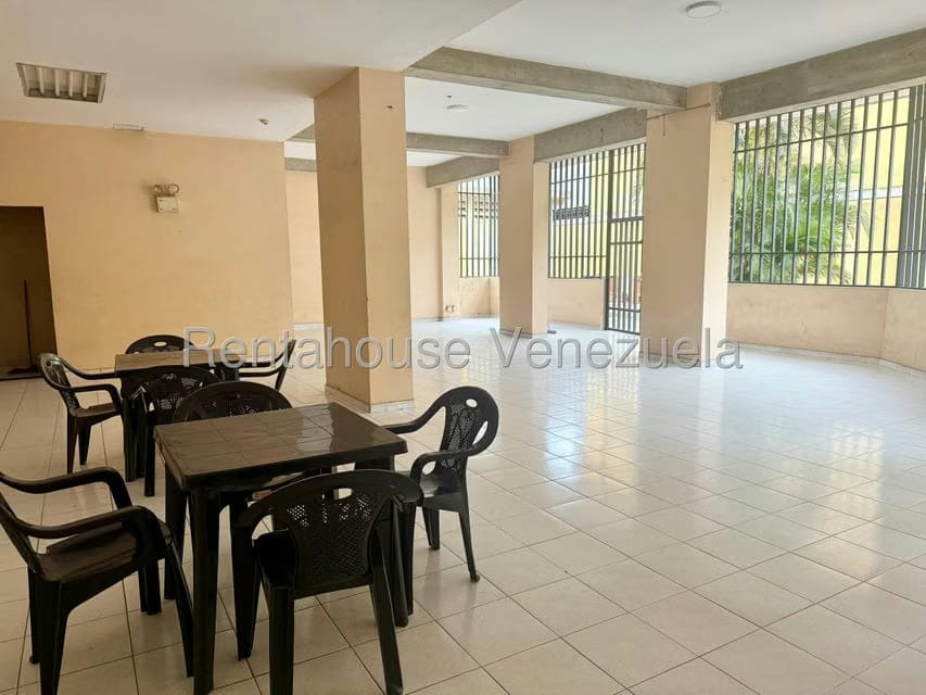 Apartamento (1 Nivel) en Venta en Del Este, Lara - 34
