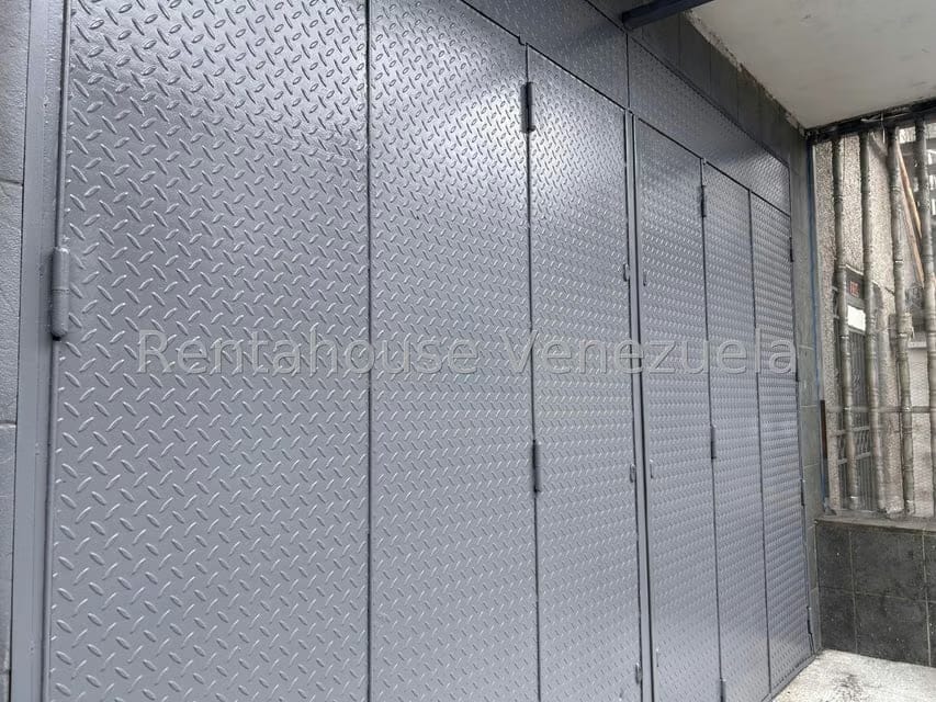 Comercial (Local Comercial) en Alquiler en Catia, Distrito Metropolitano - 3