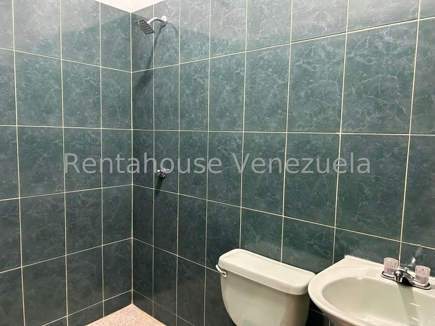 Comercial (Local Comercial) en Alquiler en Catia, Distrito Metropolitano - 6