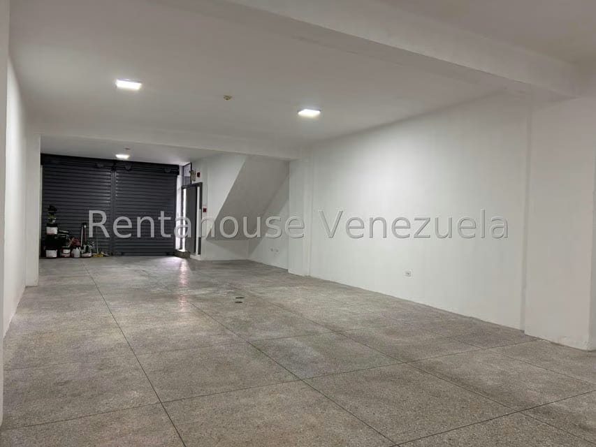 Comercial (Local Comercial) en Alquiler en Catia, Distrito Metropolitano - 8