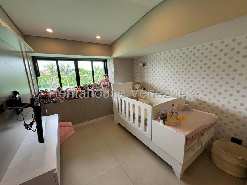 Casa (Multipes Niveles) en Venta en Lomas de La Lagunita, Distrito Metropolitano - 32