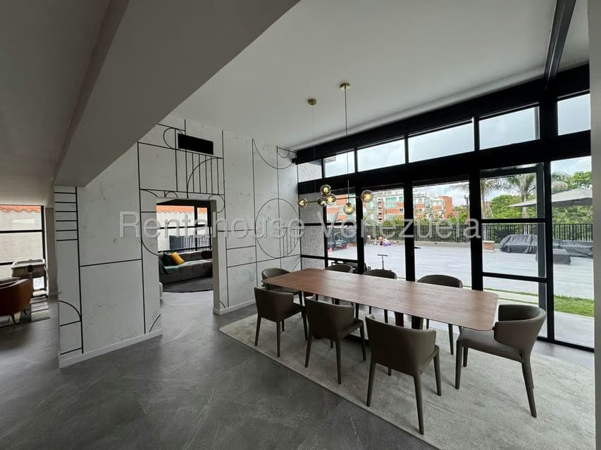 Casa (Multipes Niveles) en Venta en Lomas de La Lagunita, Distrito Metropolitano - 54