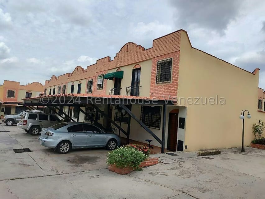 Townhouse (Duplex) en Venta en Tazajal, Carabobo - 24