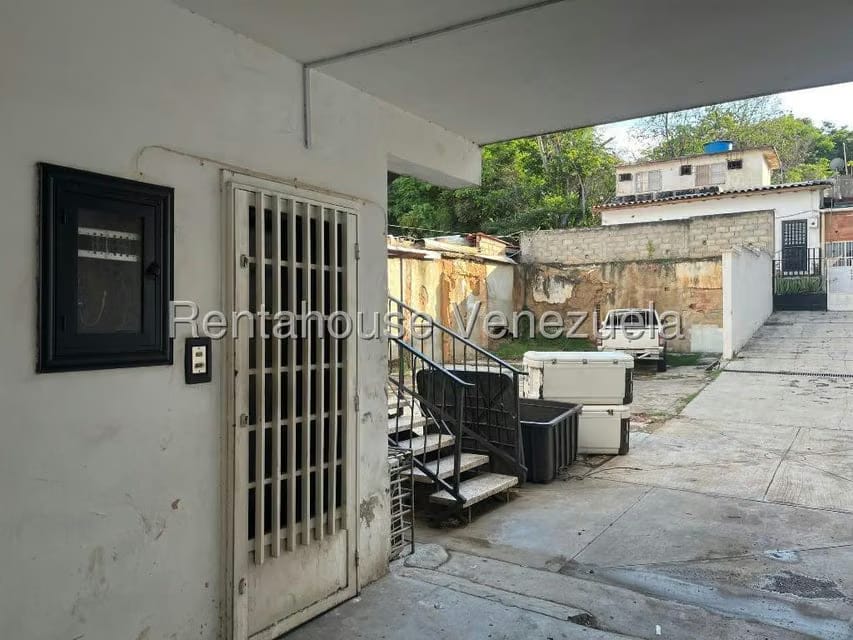 Comercial (Local Comercial) en Venta en Centro de Charallave, Miranda - 3
