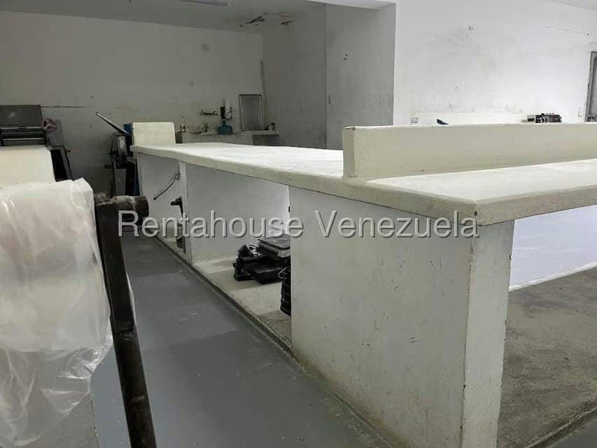 Comercial (Local Comercial) en Venta en Centro de Charallave, Miranda - 26
