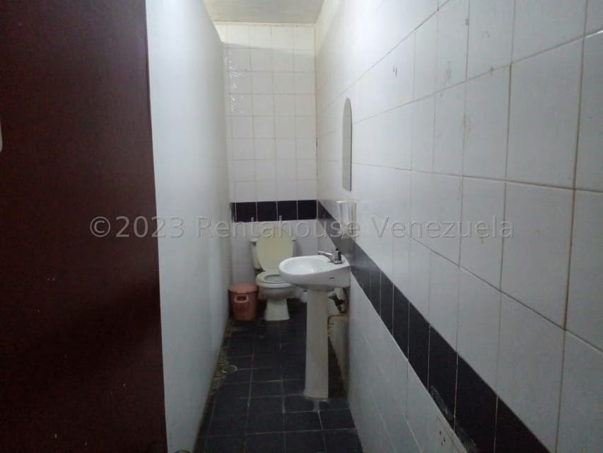 Comercial (Local Comercial) en Venta en Circunvalacion Uno, Zulia - 19