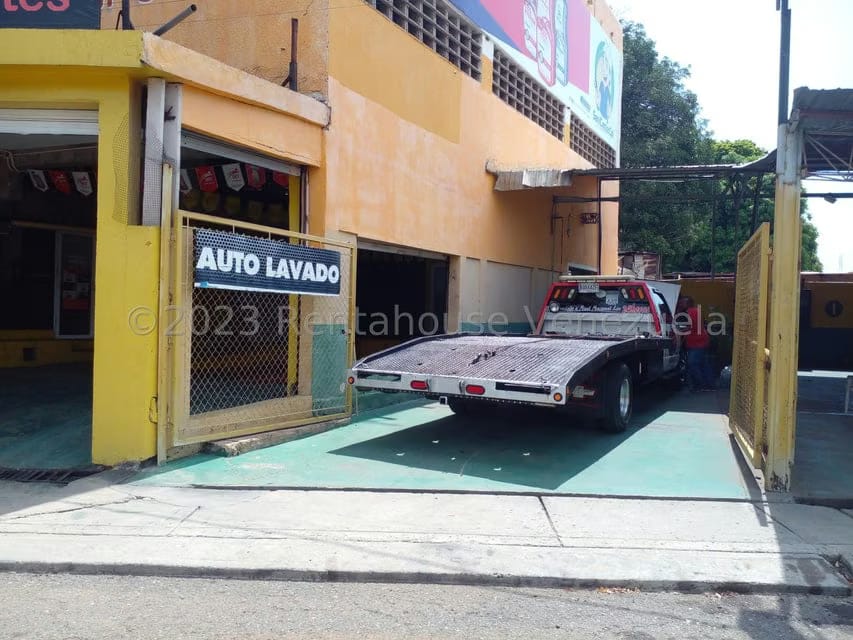 Comercial (Local Comercial) en Venta en Circunvalacion Uno, Zulia - 4