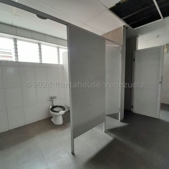 Comercial (Local Comercial) en Alquiler en Centro, Lara - 16