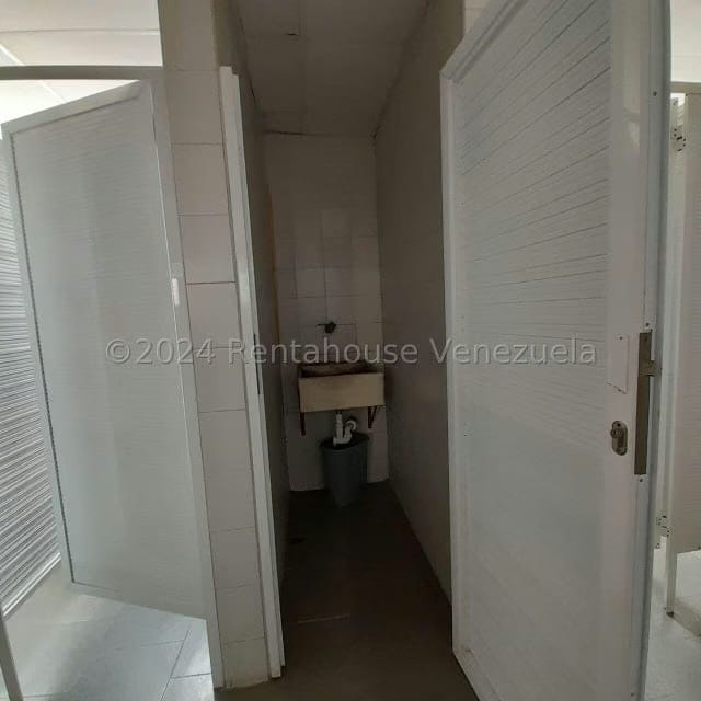 Comercial (Local Comercial) en Alquiler en Centro, Lara - 17