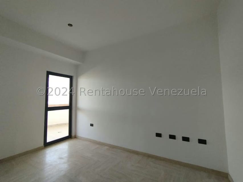 Apartamento (1 Nivel) en Venta en La Trigaleña, Carabobo - 16